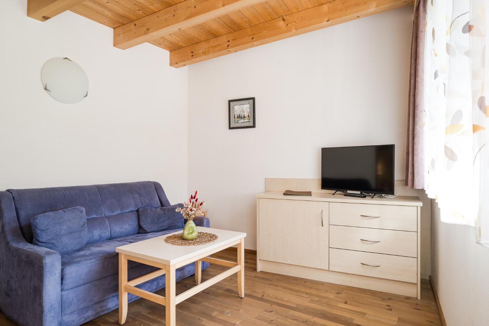 Residence Reisenschuh Випитено Екстериор снимка