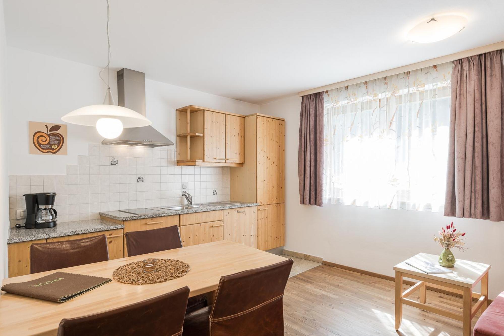 Residence Reisenschuh Випитено Екстериор снимка