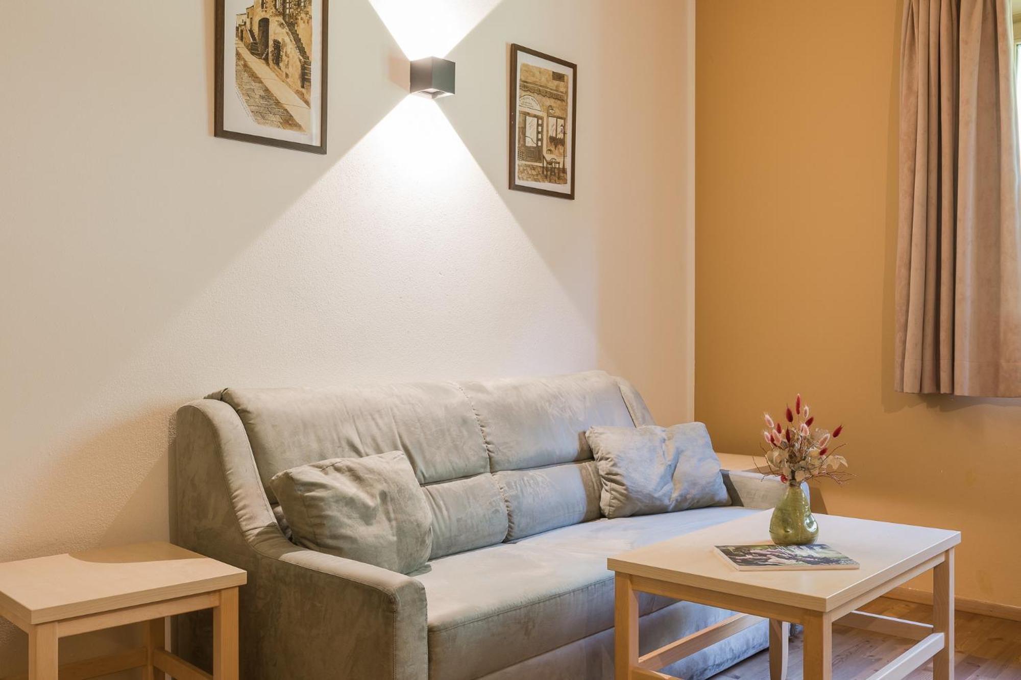 Residence Reisenschuh Випитено Екстериор снимка