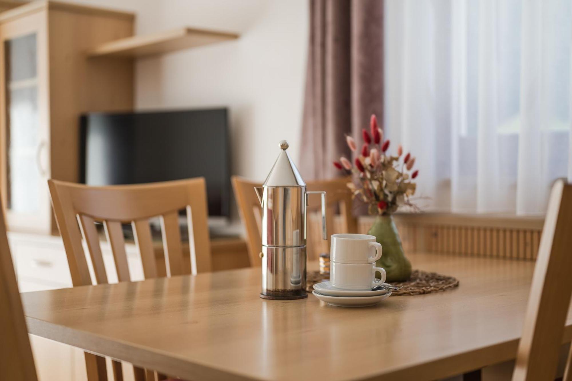 Residence Reisenschuh Випитено Екстериор снимка