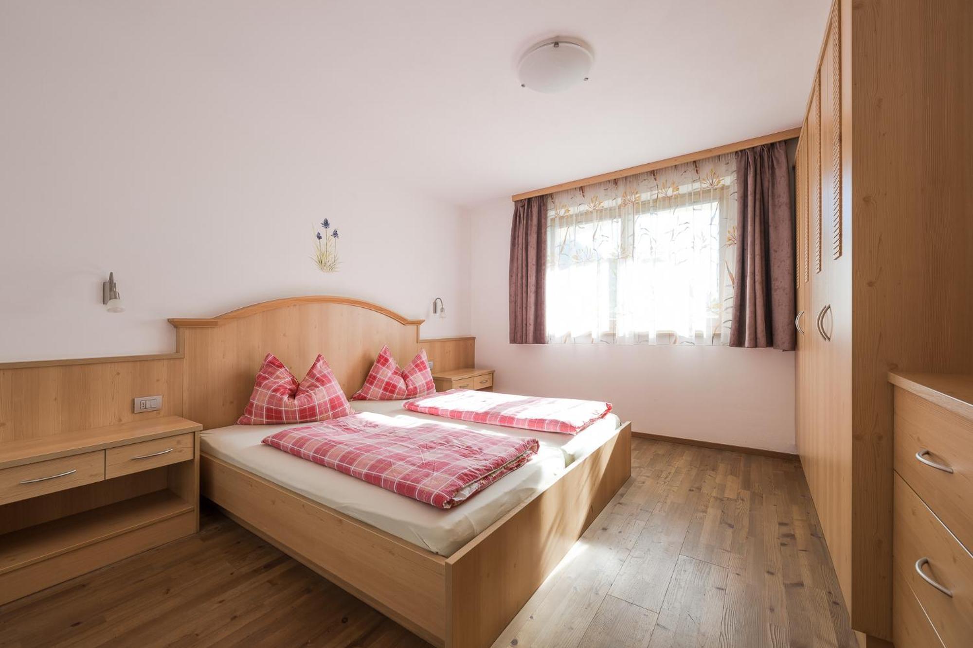 Residence Reisenschuh Випитено Екстериор снимка